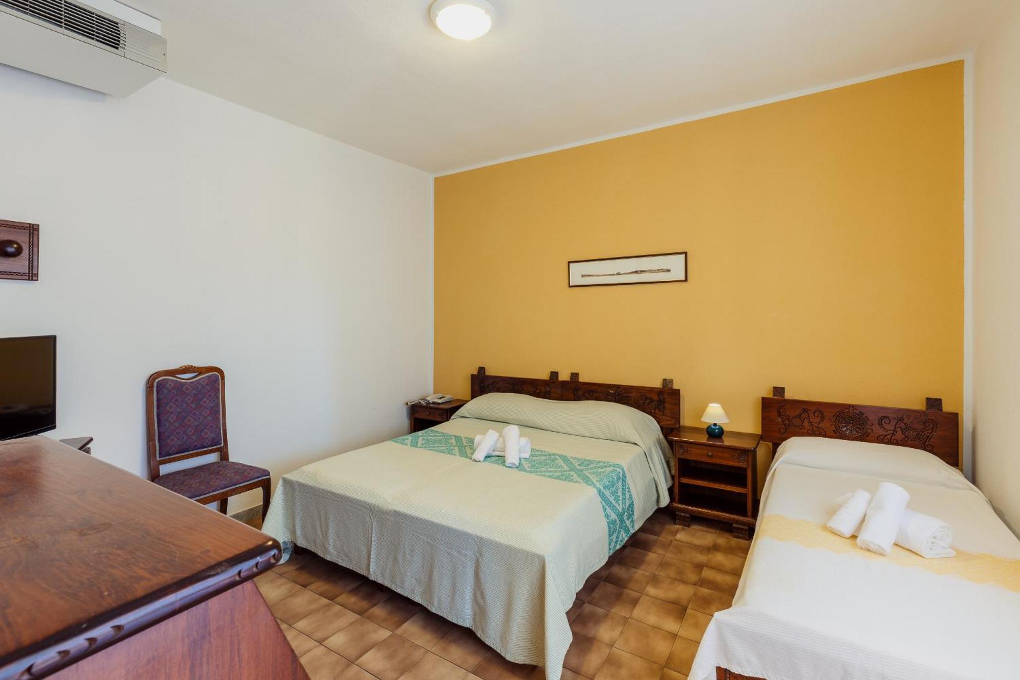 Malaspina Hotel & Resort Bosa Εξωτερικό φωτογραφία