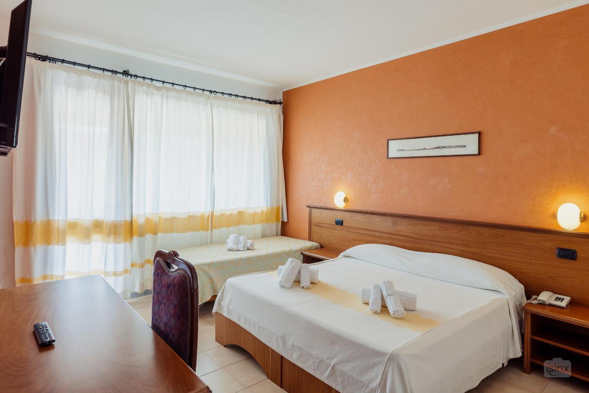 Malaspina Hotel & Resort Bosa Εξωτερικό φωτογραφία