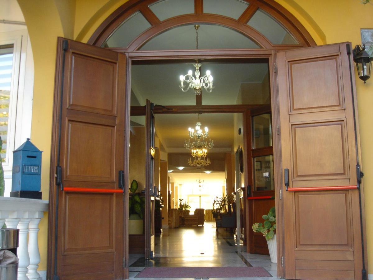 Malaspina Hotel & Resort Bosa Εξωτερικό φωτογραφία